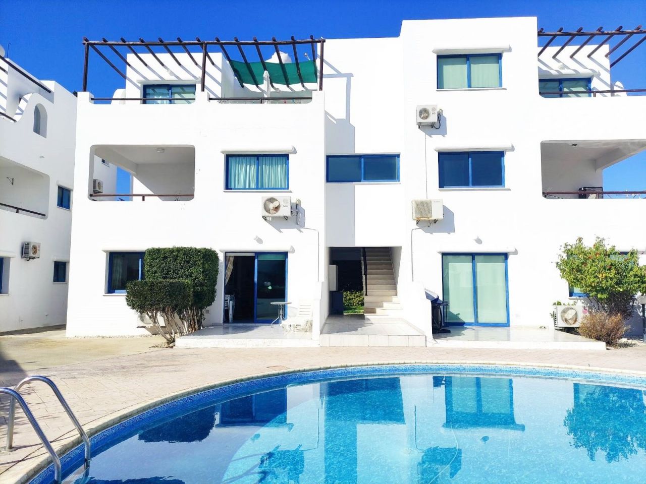 Apartment in Paphos, Cyprus, 71 sq.m - picture 1