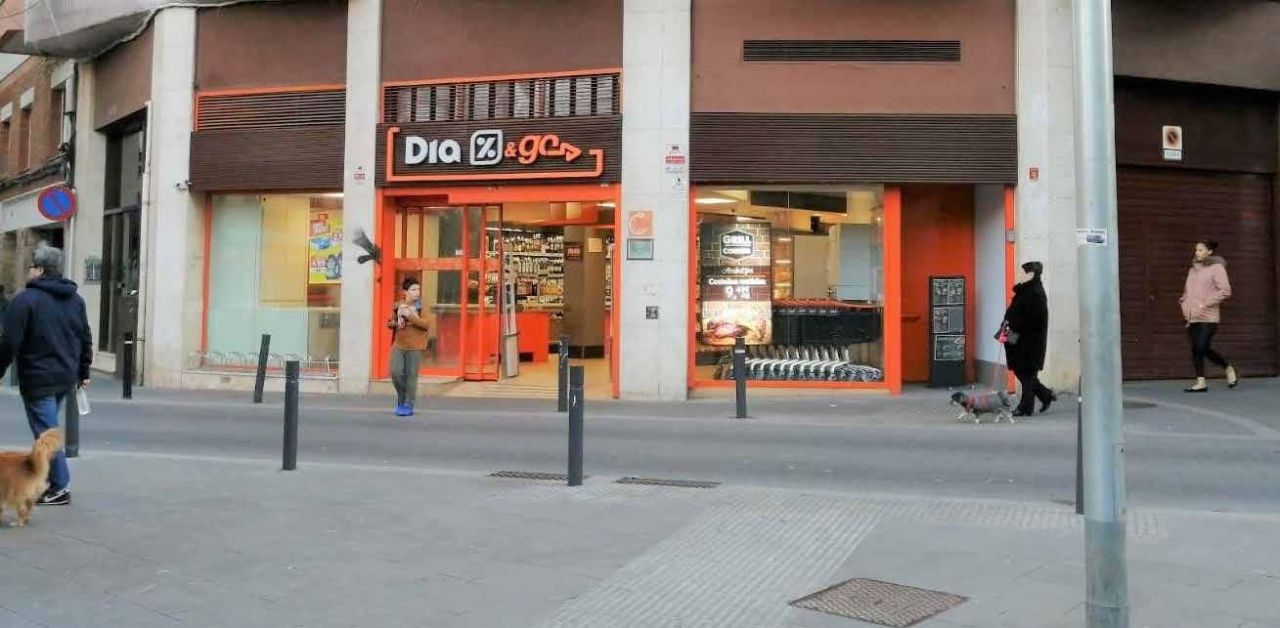 Магазин в Барселоне, Испания, 586 м2 - фото 1