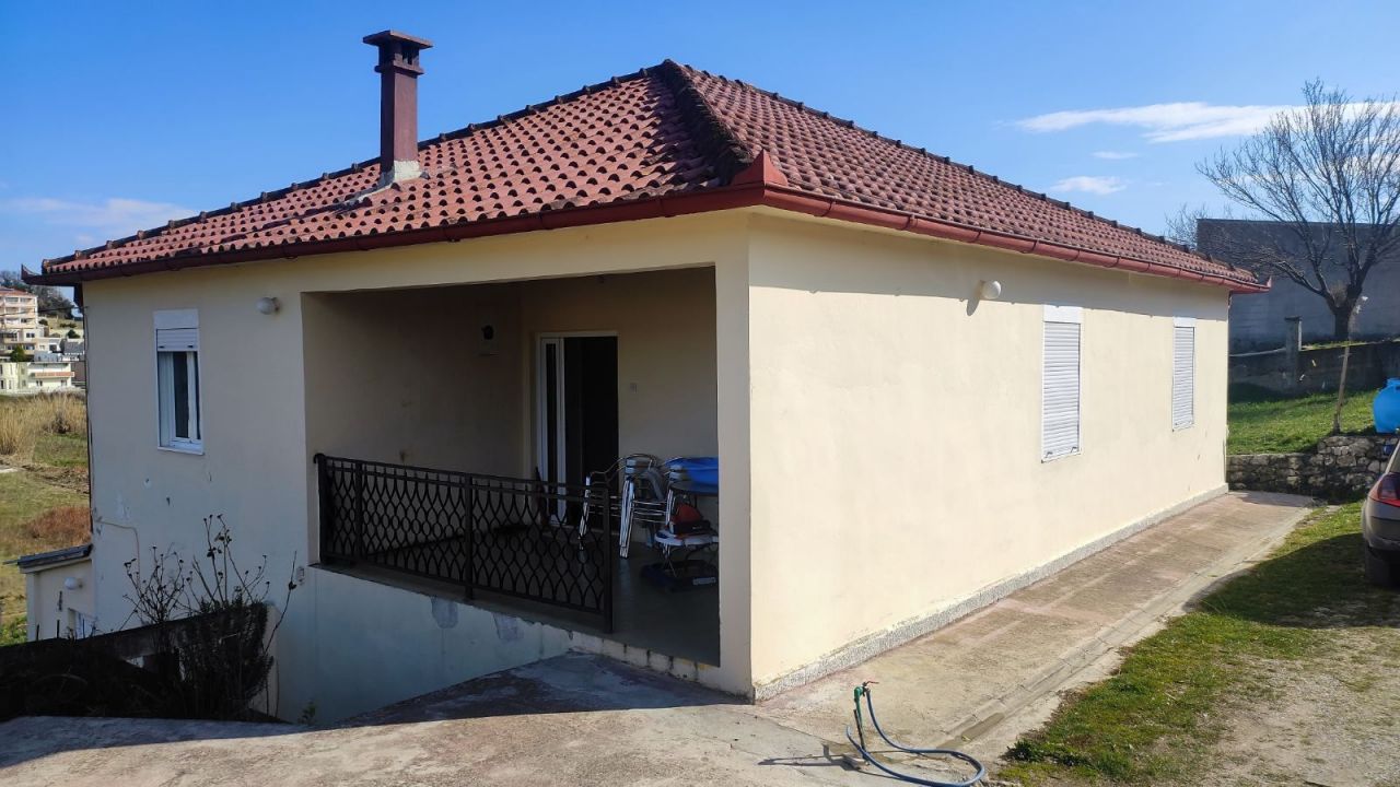 Дом в Улцине, Черногория, 150 м2 - фото 1