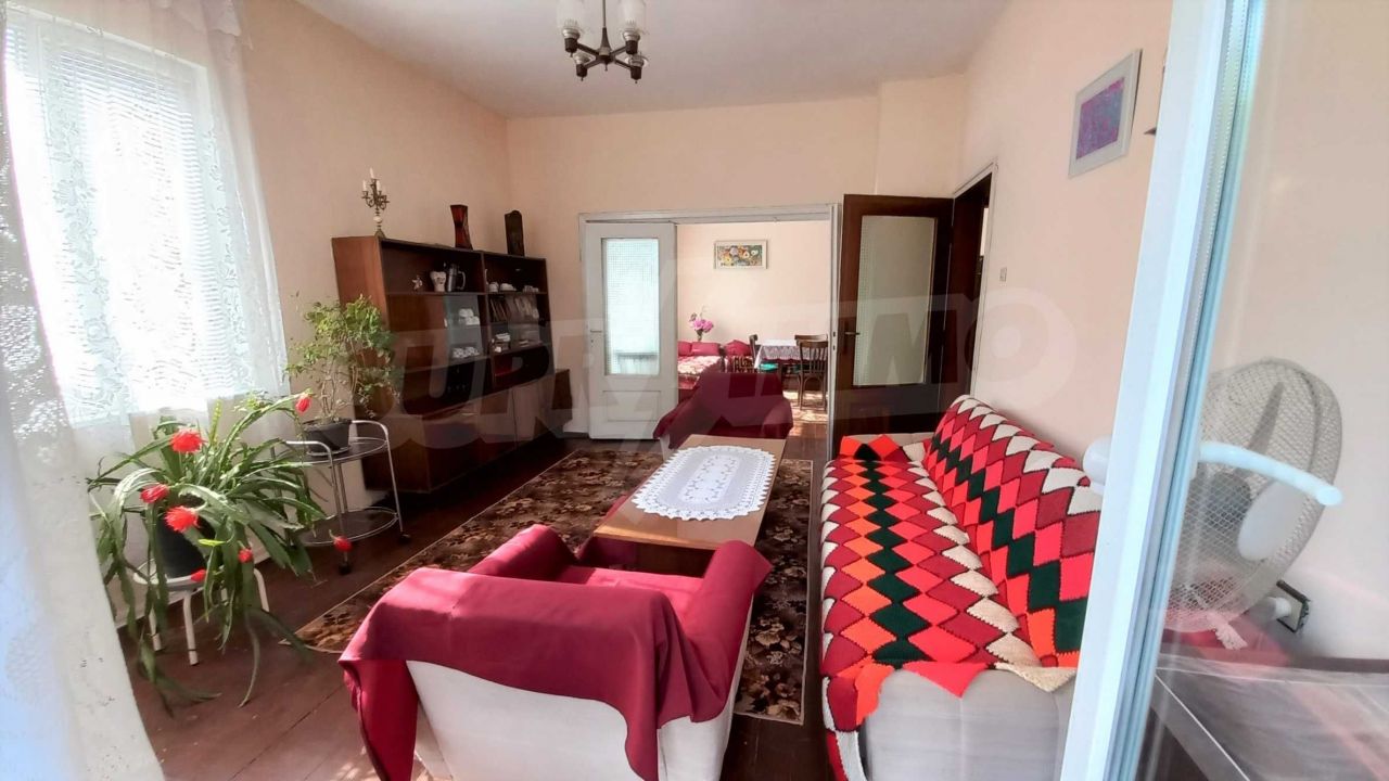 Apartment in Russe, Bulgaria, 136 sq.m - picture 1