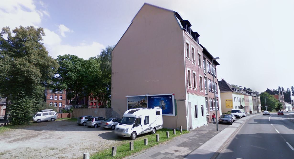 Доходный дом в Дуйсбурге, Германия, 258 м2 - фото 1