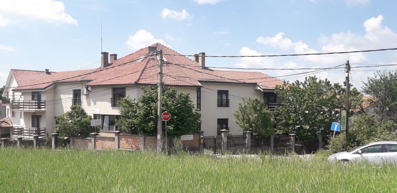 Коммерческая недвижимость в Белграде, Сербия, 850 м2 - фото 1