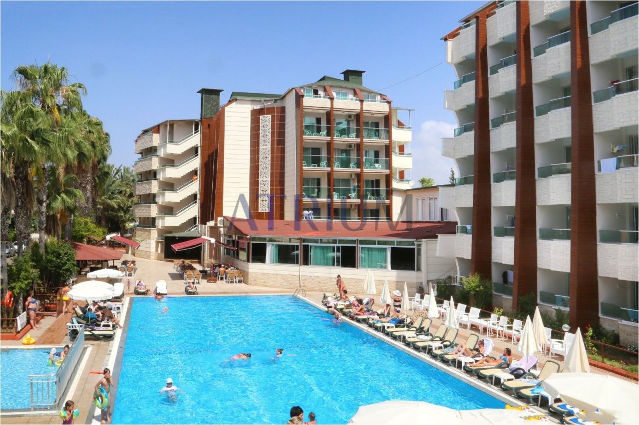 Отель, гостиница в Алании, Турция, 6 000 м2 - фото 1