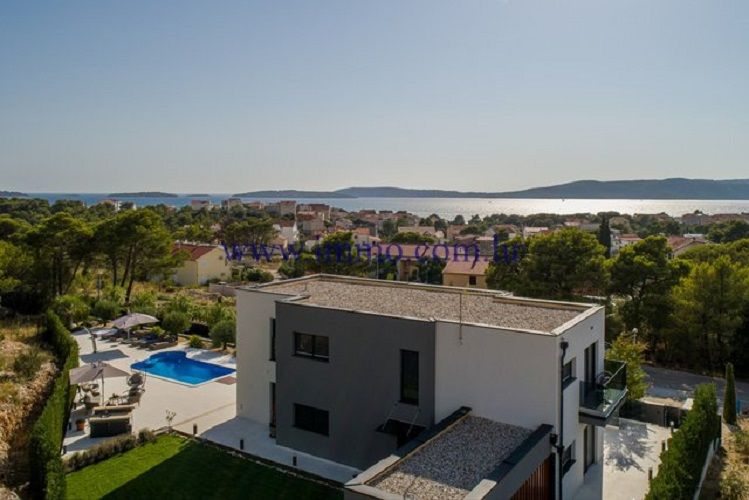 Вилла в Шибенике, Хорватия, 380 м2 - фото 1