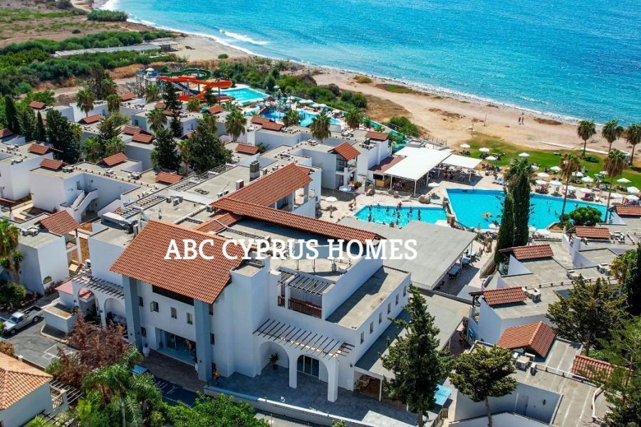 Отель, гостиница в Пафосе, Кипр, 27 258 м2 - фото 1