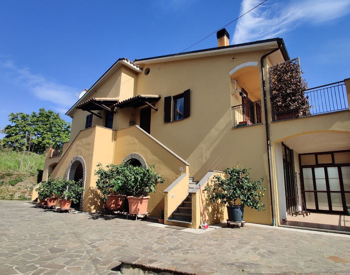 Дом в Орвието, Италия, 558 м2 - фото 1