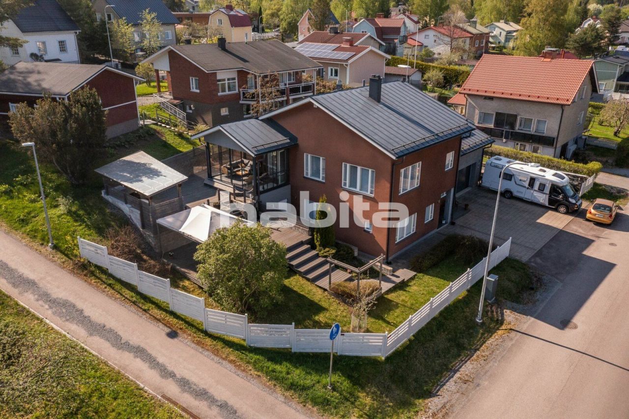Buy the house in Tampere, Finland price 559 483 euro, 157 sq.m, 2